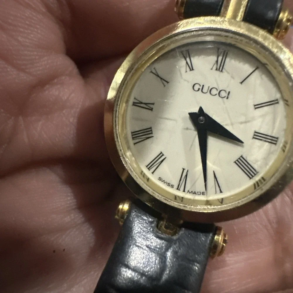Vintage Authentic Gucci Swiss Made Ladies Watch Burgandi Sherry Line 22mm Repair